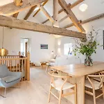 Alder Hill Barn By Birch