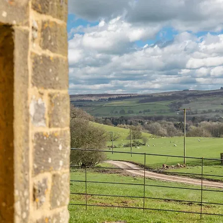 Alder Hill Barn By Birch * Broughton (North Yorkshire)